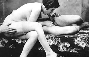 XXX گروهی از دانش آموزان اجازه دادند یک شلخته بزرگسالان باتجربه وارد کیرو کس خفن دایره شوند