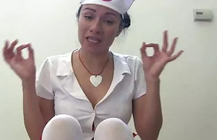XXX جوجه دوربین عکس سکس کیرو کس آماتور یک پسر را به دیک خود می خورد