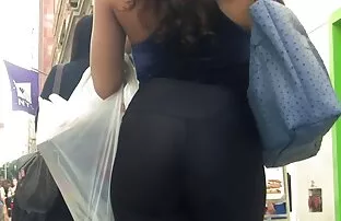XXX راب مطیع پای زن و یک حرامزاده را لیس می زند انجمن سکسی کیرتو کوس