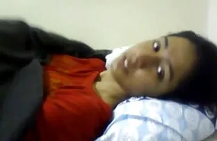 XXX سبزه داغ او را از نزدیک مقعد نشان داد عكس كير وكوس و تسلیم شد