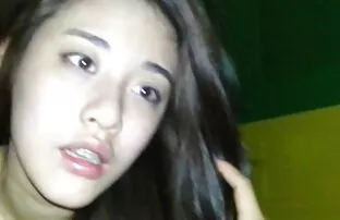 XXX مردی در حال سرخ کردن سوراخهای مرطوب همسر و دوست عكس كير كوس دخترش است