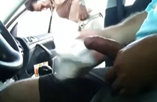 XXX جوجه بالغ و بدون دستبند به دیک مرد می سايت كير تو كوس بخشد