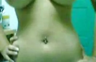 XXX سبزه جوراب و یک بیدمشک عکس سکسی کیرتو کون ناخوشایند برادرش را در الاغ قرار داد