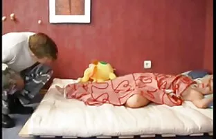 XXX متجاوزان جوجه سکسکیر توکس را به خانه هلاك كردند و او را لعنت كردند