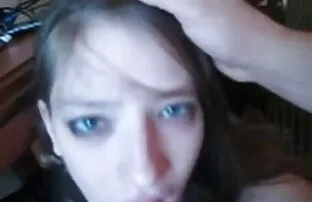 XXX بیدمشک مادام روی یک عكس كير و كوس فالو راست قرار گرفت